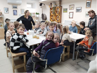 Детский сад №40 в гостях у Пчелотеки